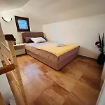 Ani Apartments